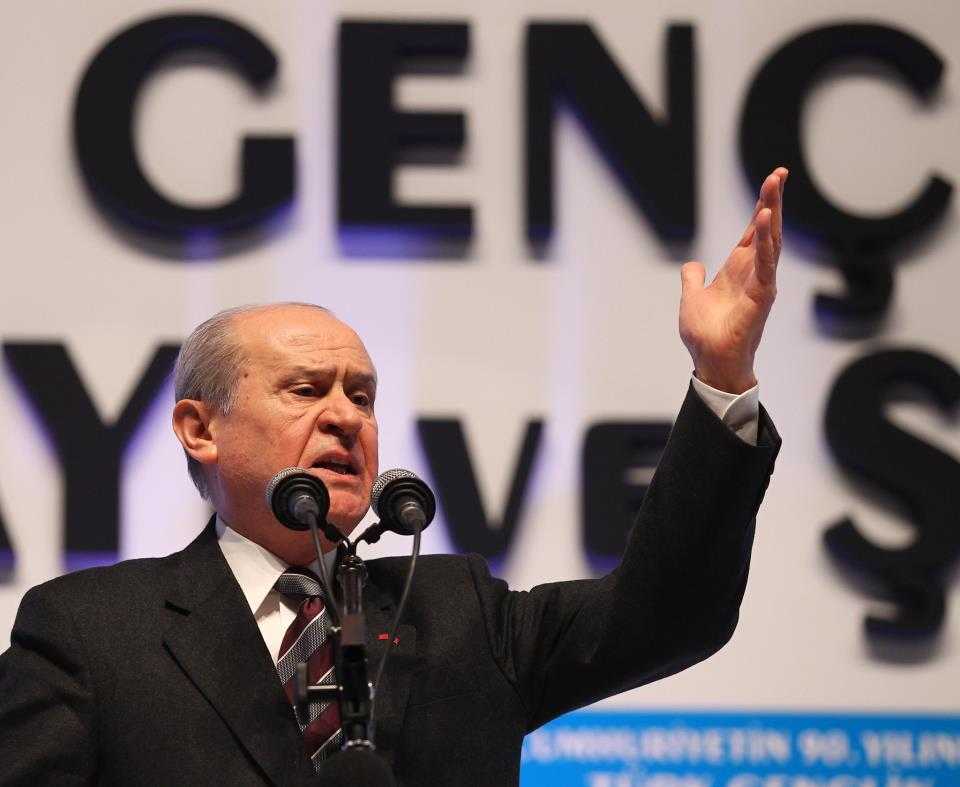 Bahçeli'den Türk Gençliğine: 