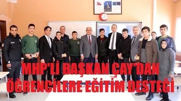 MHP'li Belediye Başkanı Çay'dan Öğrencilere Destek